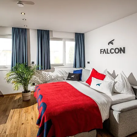Falcon - Summercard Included Appartement